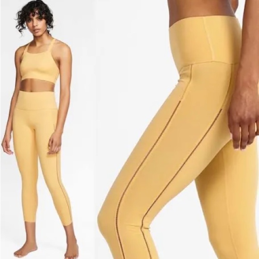 Nike Yoga Luxe Ribbed Leggings